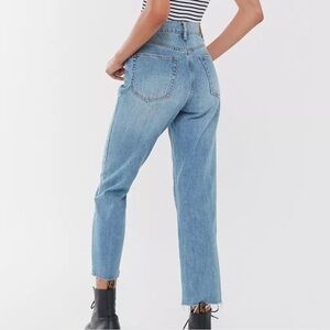 BDG ankle Cropped slim straight Jeans with frayed hem